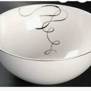 Set of 2 Mikasa Love Story serving vegetable bowls